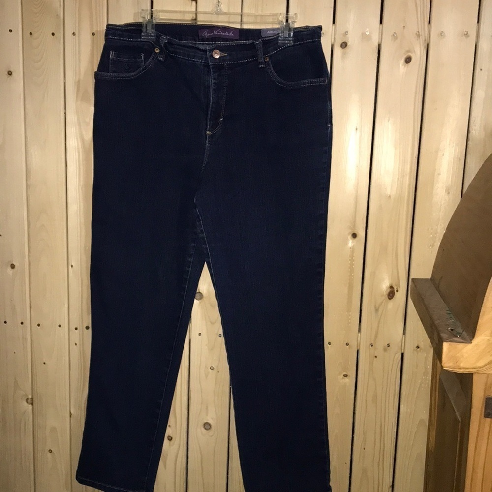 Gloria Vanderbilt Amanda Tapered Leg Jeans 12